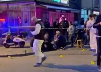 Istanbul: U pucnjavi u poslastičarnici ubijene tri osobe, dvije ekipe se mirile pa zapucale
