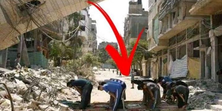 Palestinci uvijek imaju vremena za namaz, Allah će dati obećanu pobjedu