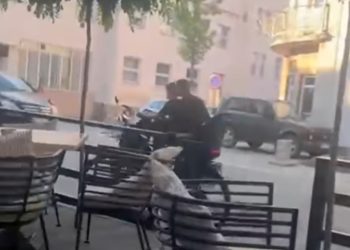 Pješačka zona u Novom Pazaru služi za trku motorciklista, pješaci u opasnosti