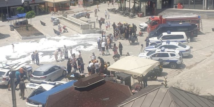 Tutin: Na trgu Šemsudina Kučevića prikazana oprema policije, povodom dana MUP-a