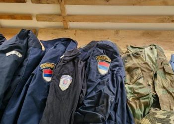 Kosovska policija pronašla u Leposaviću veću količinu srpskih uniformi
