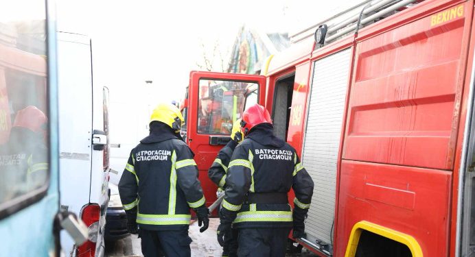 Zapalio se autobus pun đaka nedaleko od Vrnjačke Banje, vodio ih na ekskurziju