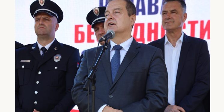 Licemerje Dačića: Pozvao Bošnjake da se više prijavljuju u policiju, a uvijek ih odbiju