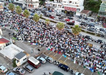 Stotine vjernika klanjalo Kurban- bajram u Ulcinju, uz lijep program