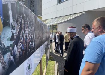 BiH: Otvorena izližba “Imami uz žrtve genocida” Ahmeta Blicka