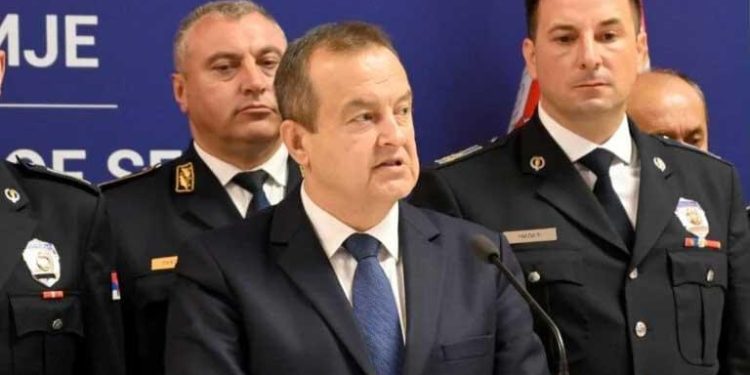 Šta smera Dačić sa konstantnim povezivanjem Novog Pazara i terorizma