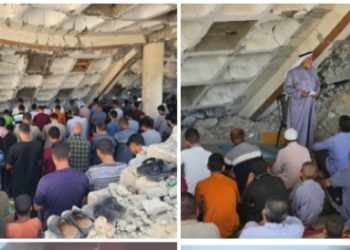 Uprkos stalnim napadima Palestinci obavljaju molitvu, džima u ruševinama džamije