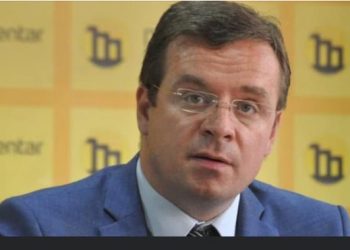 Zlo se ne menja, ili se pobjeđuje ili trpi. Nije lako ubiti i pokopati 9000 ljudi