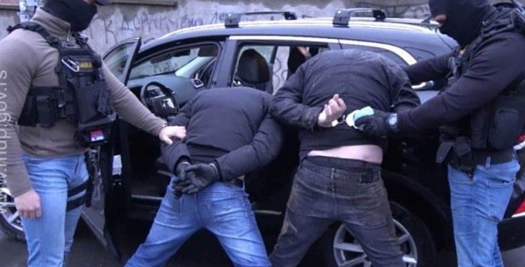 Velika racija novopazarske policije, zaplenjeno više komada orižja i uhapšene dvije osobe sa potjernice