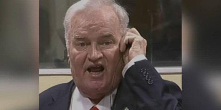 Ratni zločinac Mladić povređen u pritvorskih jedinici Haškog tribunala