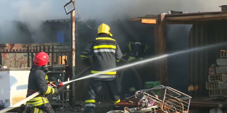 Novi Sad: Više osoba stradalo u požaru, ima i maloljetnika