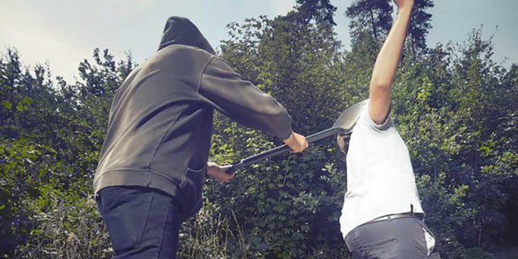 Pretukao zeta lopatom, odmah prevezen u bolnicu. Kćerka ga prijavila policiji