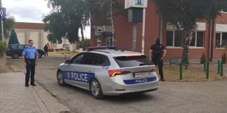 Kosovo: Specijalna policija upala u zgrade Privremenih organa 4 opštine na sjeveru