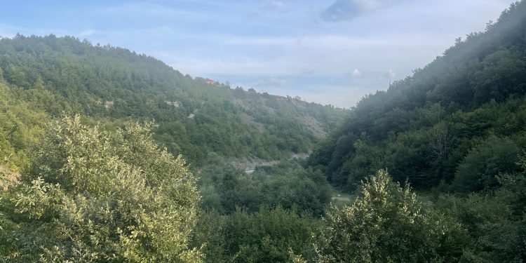 Leto se ne predaje, još uvijek tropski dani ali svežija jutra. U Sjenici izmjereno 8 stepeni