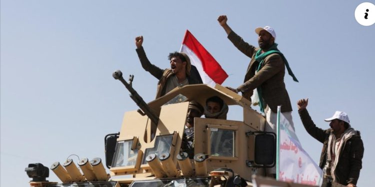 Huti izveli jak napad balističkim raketama na centralne dijelove Izraela