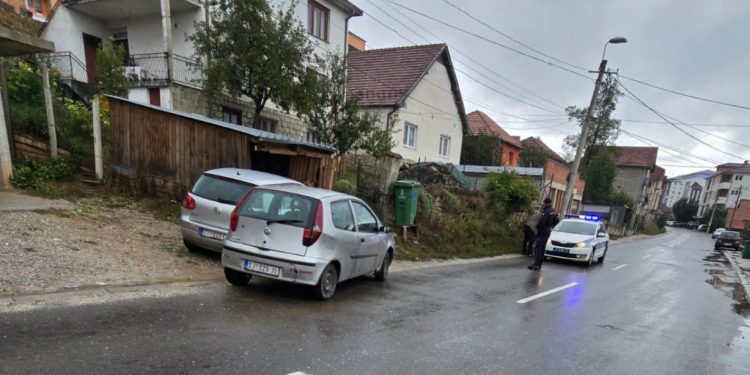 Tutin: Udes u ulici Hamzagića, učestvovala dva automobila