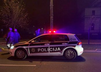 Maloljetnik ubio jednog policajca a drugog teško povrijedio