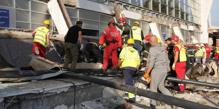 Novosadska tragedija puna tužnih priča: Ostavila djecu i otišla da kupi kartu, sve vidjela kroz staklo