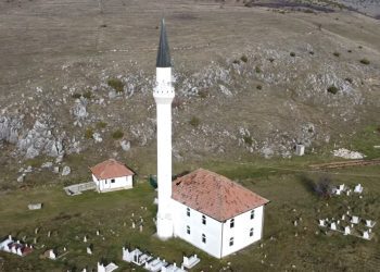 Džamija u selu Melaje na Pešteru krasi koštampoljsku ravnicu