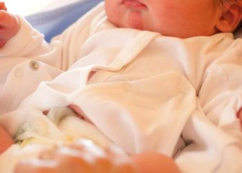 Povećanje slučajeva smrtnosti djece od velikog kašlja u Srbiji, još beba umrla
