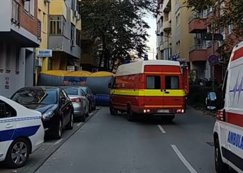 Ulična agresija šokirala javnost, mladić (32) pretukao starca (88). Stanje kritično
