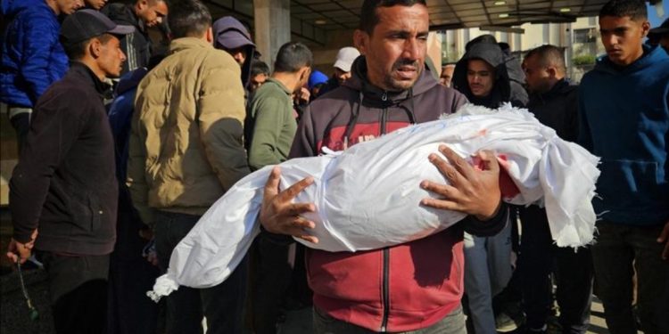 Još jedna teška noć u Gazi, u vazdušnom napadu ubijeno deset Palestinaca