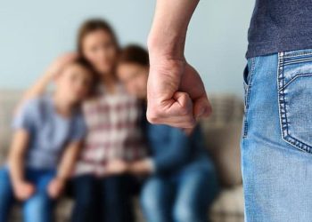 Krivična prijava protiv V.V. zbog nasilja u porodici, udarao djecu dlanovima po glavi i kožnom kamdžijom