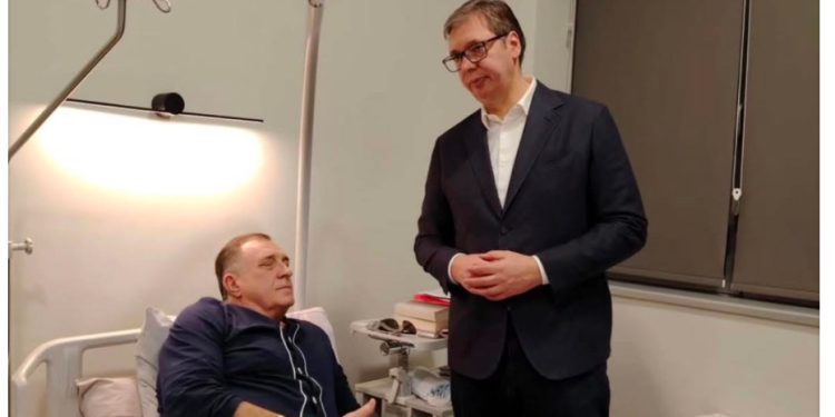 Milorad Dodik hospitalizovan u Beogradu i čeka operaciju: Posjetio ga “Veliki brat”