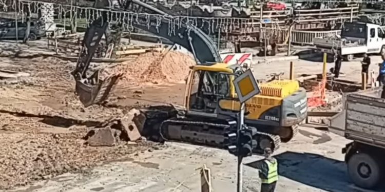 Čajetina pronašla rješenje za tužbe građana za naplatu zemljišta za puteve: Skidanje asfalta