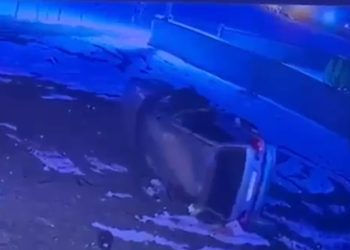 Teška saobraćajna nesreća u Tutinu: Žena i dvoje djece povrijeđeni