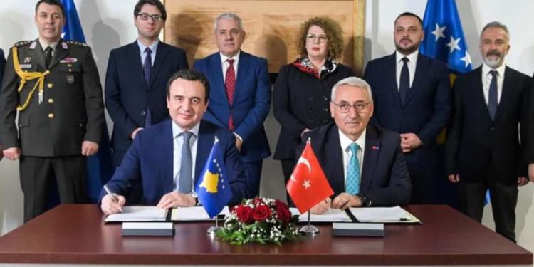 Kosovo i Turska potpisali sporazum: Izgradnja fabrike municije na Kosovu