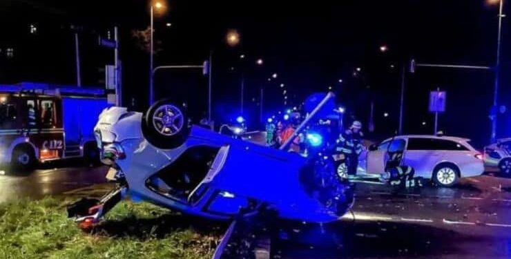 Teška saobraćajna nesreća kod Minhena: Od siline udesa BMW-a i taxia jedno lice povređeno