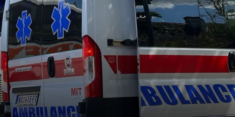 Saobraćajna nezgoda: Povrijeđene osobe uključuju dijete u udesu dva vozila