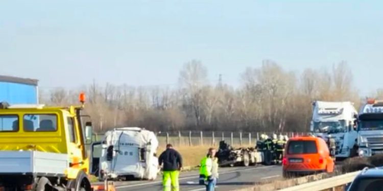 Velika tragedija pogodila ĐEREKARE, N.Tahirovic i njegova žena stradali u Mađarskoj, deca povređena