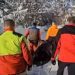 Hrabri i humani komšije rizikovali živote da bi stigli do zavejane starice sa mrtvim sinom
