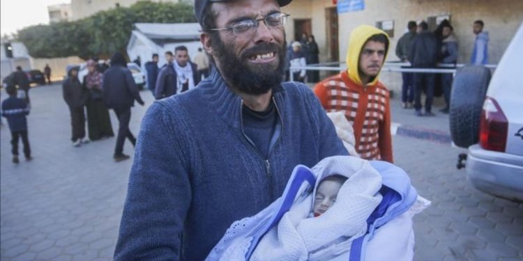 Tragedija u Pojasu Gaze: Šest beba Umrlo od smrzavanja