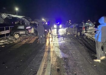 Teška saobraćajna nesreća: U udesu dva automobila u Ribariću jedno lice teško povređeno VIDEO