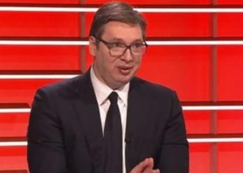 Vučić pristaje na održavanje savetodavnog referenduma o njegovoj smeni