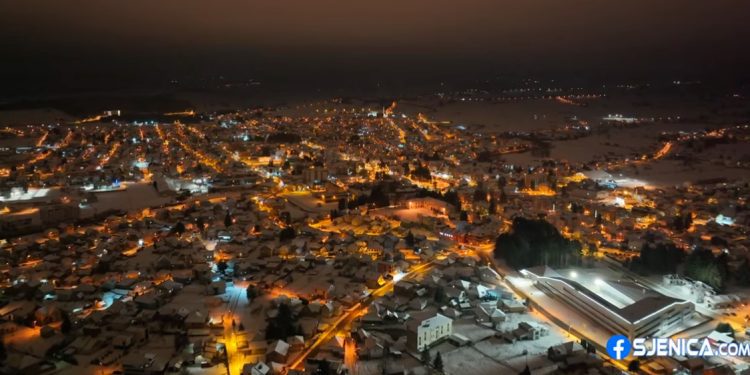 “Sjenice grade Sjenice biseru Sandžaka”: Prelijepa noćna panorama