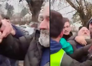 Još jedan napad na studente koji protestuju, starac nožem nasrnuo