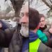 Još jedan napad na studente koji protestuju, starac nožem nasrnuo
