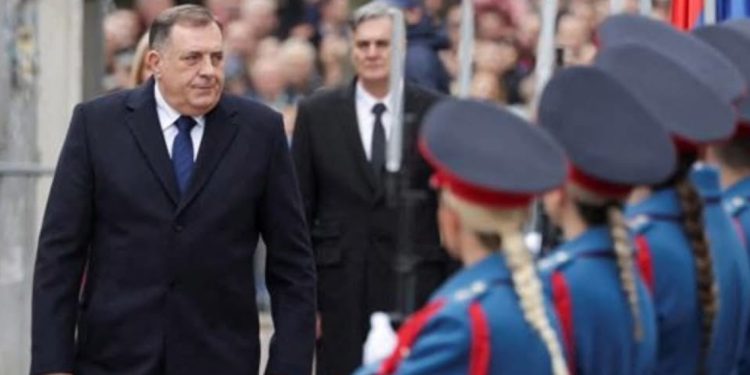 Nove sankcije za Dodika i njegove saradnike zbog neustavnog dana RS