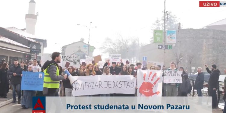 Održan protest studenata u Novom Pazaru: NOVI PAZAR JE (U)STAO