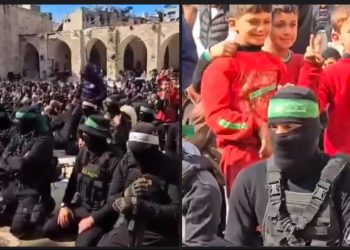 Palestinci sa pripadnicima Hamasa na džuma-namazu u Gazi VIDEO