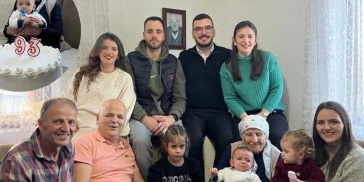 Nana Muhruša ima 13 djece, 55 unučadi, 101 praunuče i 27 čukununuče