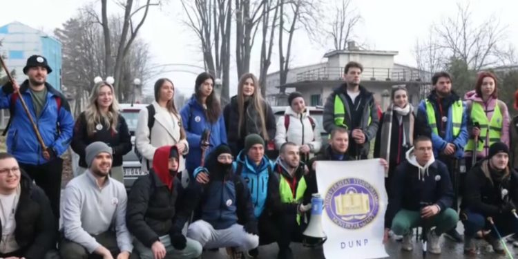 Svi putevi studenata vode u Kragujevac, grupa iz Novog Pazarr krenula