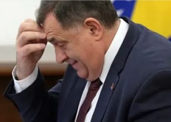 Dodik nastavio da prijeti: Nema više BiH a Shmidta prijavite policija kako bi uhapsili