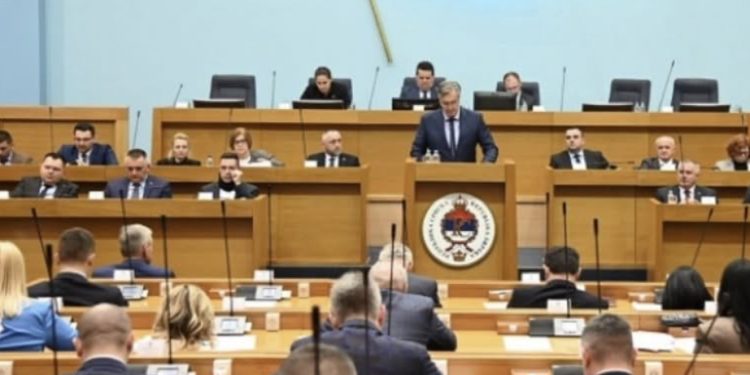 Novo kršenje Ustava BiH: Skupština RS usvojila protivustavne zakone o djelovanju institucija BiH u tim entitetu