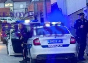 Incident u naselju Bukres: Sukob zbog saobraćajnog spora, jedno lice zadobilo uvodnu ranu nožem
