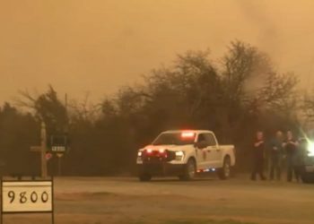 Dok Amerika bombarduje Jemen tornado  i druge vremenske nepogode odnijele preko 40 žrtava